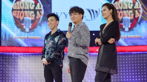 Xem 'Giọng ải giọng ai' tập 1: Anh Đức – Nam Thư thay phiên 'tố' nhau chuyện yêu đương