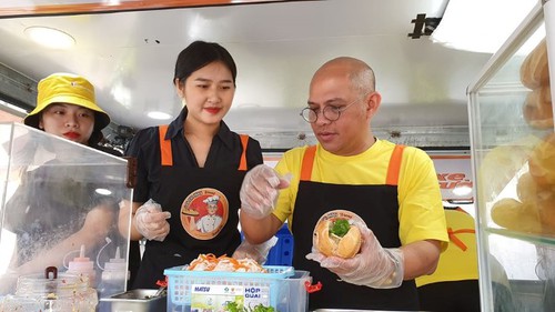 Phim 'Bánh mì ông Màu' lấy cảm hứng từ cuộc đời Color Man Bửu Điền