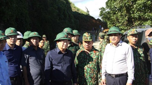 Phó Thủ tướng Trịnh Đình Dũng đến Bắc Trà My trực tiếp chỉ đạo tìm kiếm, cứu nạn