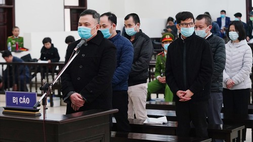 Chủ tịch Hội đồng quản trị Công ty Liên Kết Việt bị đề nghị án chung thân