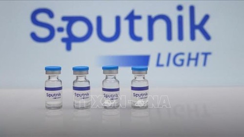 Dịch Covid-19: Nga thử nghiệm vaccine dạng xịt mũi với trẻ em