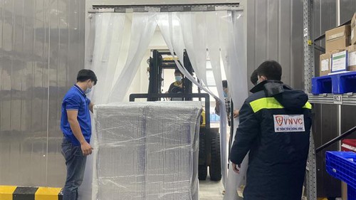 Bộ Y tế tiếp nhận thêm 1,2 triệu liều vaccine Covid-19 của Astra Zeneca