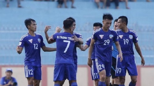 ĐKVĐ V-League mất điểm ngày ra quân, sao trẻ Indonesia gia nhập giải Ba Lan