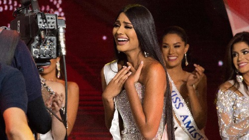 Vì nhà lầu, xe hơi, hàng hiệu, loạt hoa hậu này đã chấp nhận 'bán thân' hoặc làm 'tú bà'