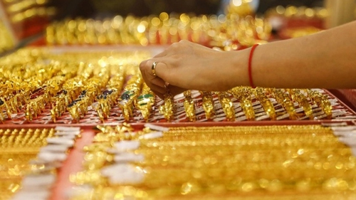 Giá vàng sáng 19/10 giao dịch trên mốc 67 triệu đồng/lượng