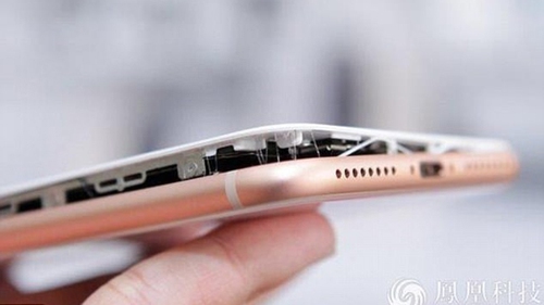 IPhone 8 Plus phồng vỏ máy, Apple đau đầu