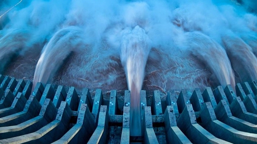 Cảnh báo đợt mưa lớn, sông Hồng xuất hiện lũ, lệnh xả đáy hồ Hoà Bình và Sơn La