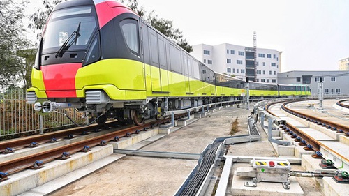 Hà Nội vận hành thử đoàn tàu tuyến metro Nhổn - ga Hà Nội