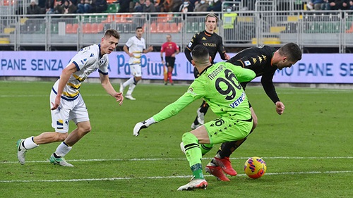 Soi kèo nhà cái Verona vs Venezia. Nhận định, dự đoán bóng đá Serie A (21h05, 27/2)