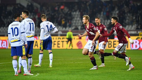 Soi kèo nhà cái Verona vs Torino. Nhận định, dự đoán bóng đá Serie A (23h00, 14/5)