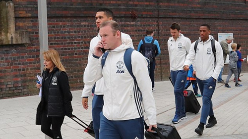 Mourinho thay đổi 8 vị trí ở đại chiến với Arsenal, cho sao trẻ ra mắt Premier League