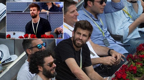 Gerard Pique lại bị la ó, từ sân bóng cho tới sân quần vợt