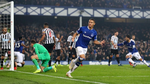 Soi kèo nhà cái Everton vs Newcastle. Nhận định, dự đoán bóng đá Anh (2h30, 31/12)