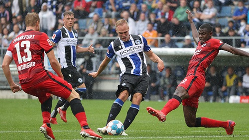 Soi kèo nhà cái Frankfurt vs Bielefeld. Nhận định, dự đoán bóng đá Bundesliga (2h30, 22/1)