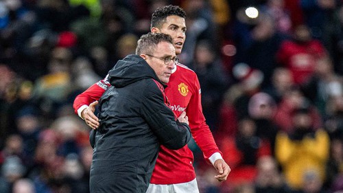 Tin MU 16/1: Ralf Rangnick lý giải việc Ronaldo vắng mặt. Bruno Fernandes ca ngợi Elanga