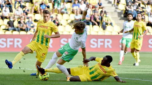 Soi kèo nhà cái Nantes vs St. Etienne. Nhận định, dự đoán bóng đá Ligue 1 (2h00, 22/5)