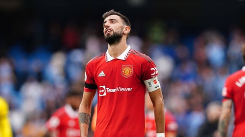 MU: Ten Hag dành 1 đêm suy nghĩ tìm người thay Bruno Fernandes