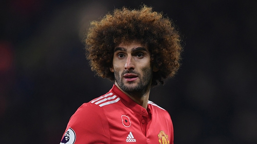 Fellaini: 'Một người như Carragher thì lấy tư cách gì mà phán xét tôi?'