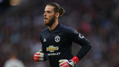 Vì sai lầm, De Gea bị sao trẻ Real Madrid gọi là 'Loris Karius'
