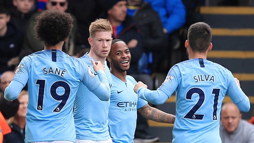 Crystal Palace 1-3 Man City: Raheem Sterling lập cú đúp, Man City lấy lại ngôi đầu Premier League