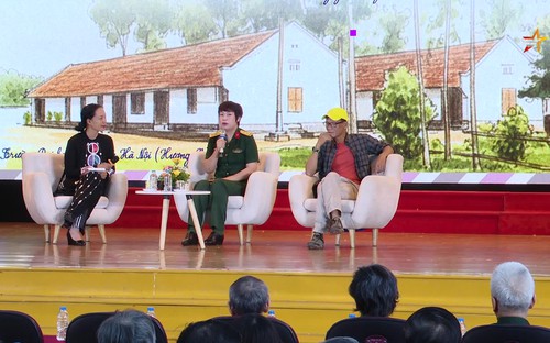Giao lưu “Mưa đỏ - Lá thư gửi thanh xuân”: Khi hồi ức chiến tranh chạm tới trái tim 