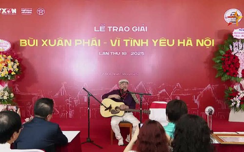 Nhạc sĩ Trần Tiến: Người khắc họa Hà Nội bằng âm nhạc