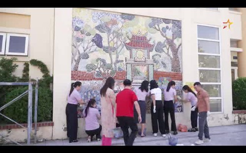 Chắp mảnh vụn - Khơi nguồn sáng tạo qua bức tranh ghép Văn Miếu - Quốc Tử Giám