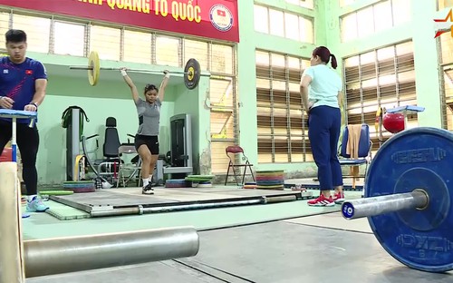 Cử tạ Việt Nam ráo riết chuẩn bị cho SEA Games 33