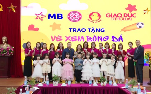 MB và Thể Công Viettel trao đi “Triệu Nụ cười Sân cỏ” trong ngày đầu xuân