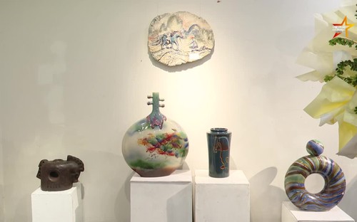 Triển lãm gốm ‘Dáng Xuân 2026’: Khẳng định bản sắc sáng tạo gốm Việt