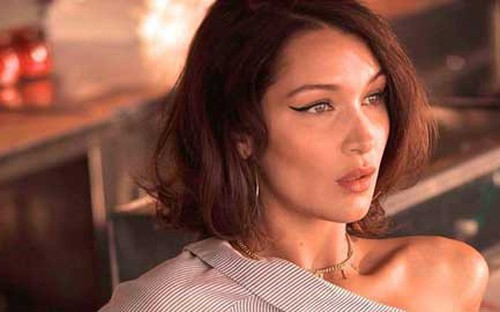 Bella Hadid bất ngờ dẫn đầu Top 10 gương mặt đạt tỷ lệ vàng