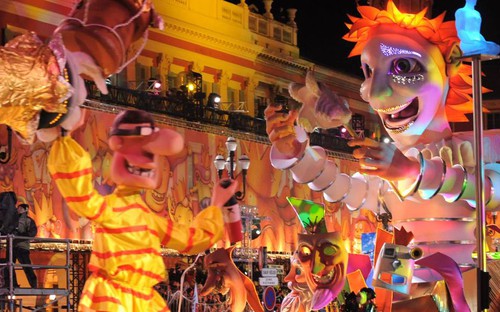 Sôi động lễ hội Nice Carnival ở Pháp