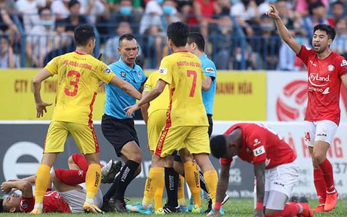 VIDEO: Highlights và bàn thắng Thanh Hóa 1-1 TP HCM - Vleague 2021 vòng 9