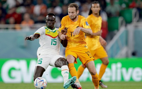 Senegal 0-2 Hà Lan: Dấu ấn của De Jong