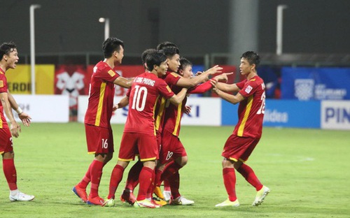 VIDEO bàn thắng trận Việt Nam 3-0 Malaysia AFF CUP