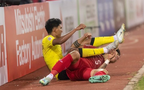 VIDEO AFF Cup ngày 28/12: Tranh cãi phạm lỗi của Văn Hậu, báo Indonesia mong VAR sớm có ở AFF Cup