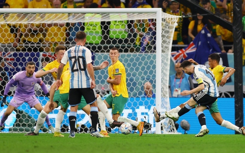 Argentina 2-1 Úc: Messi lại ghi bàn, Argentina hẹn gặp Hà Lan ở tứ kết World Cup 2022