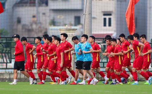 U23 Việt Nam luyện tập vui vẻ trước trận bán kết