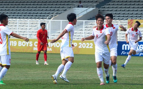 U19 VIỆT NAM 3-1 U19 MYANMAR: Giữ vững ngôi đầu bảng