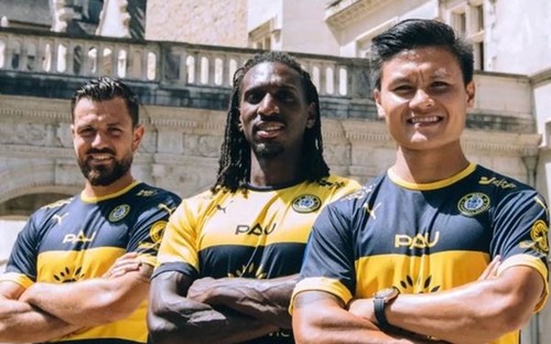 Khoảnh khắc Quang Hải đi vào lịch sử với những bước chạy đầu tiên ở Ligue 2  