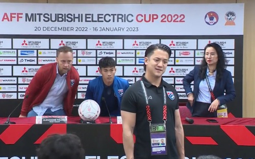 Video AFF Cup 16/1: Trợ lý HLV Thái Lan đối diện với án phạt từ AFF sau hành vi phản cảm