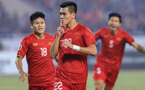 Video bàn thắng Việt Nam 2-0 Indonesia: Chiến thắng thuyết phục của thầy trò HLV Park Hang Seo