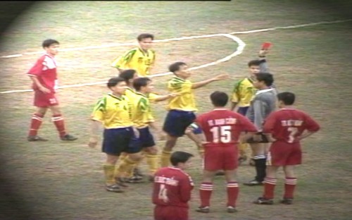 VIDEO Thể Công vs Công An Hà Nội (VĐQG 1997): 'Đặc sản' của bóng đá Việt Nam