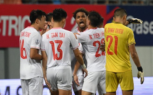 Highlights Việt Nam - Singapore tại AFF Cup 2024: Dấu ấn Xuân Son