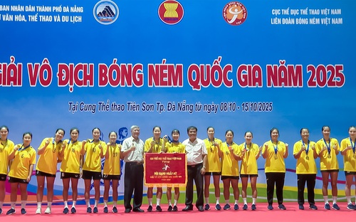 Hà Nội đại thắng ở giải bóng ném VĐQG 