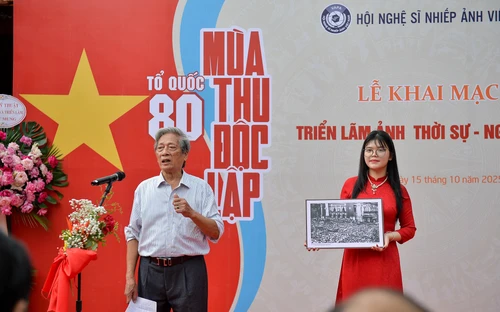 Những bức ảnh ghi dấu ấn lịch sử trong hành trình đất nước 80 mùa Thu độc lập