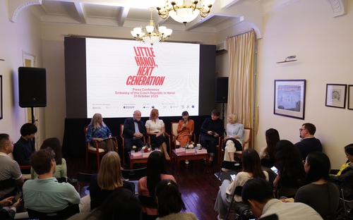 Triển lãm ảnh về thế hệ trẻ người Việt ở Cộng hòa Séc