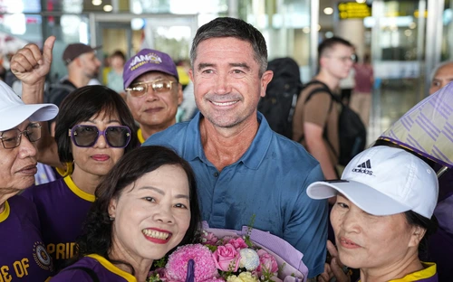 HLV Harry Kewell quyết đưa CLB bóng đá Hà Nội trở lại vị thế vốn có