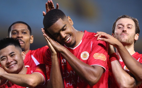 Bất bại 8 trận liên tiếp tại V-League, CLB Công an Hà Nội gây áp lực lớn lên Ninh Bình