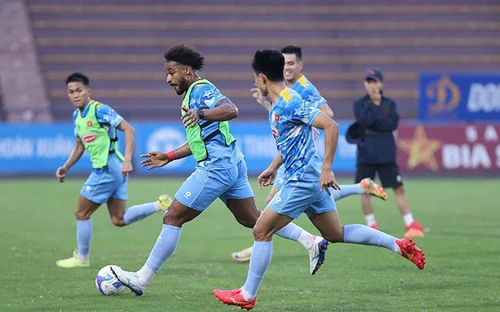 Xuân Son sẵn sàng đá đủ 90 phút, quyết ghi bàn vào lưới đội tuyển Lào